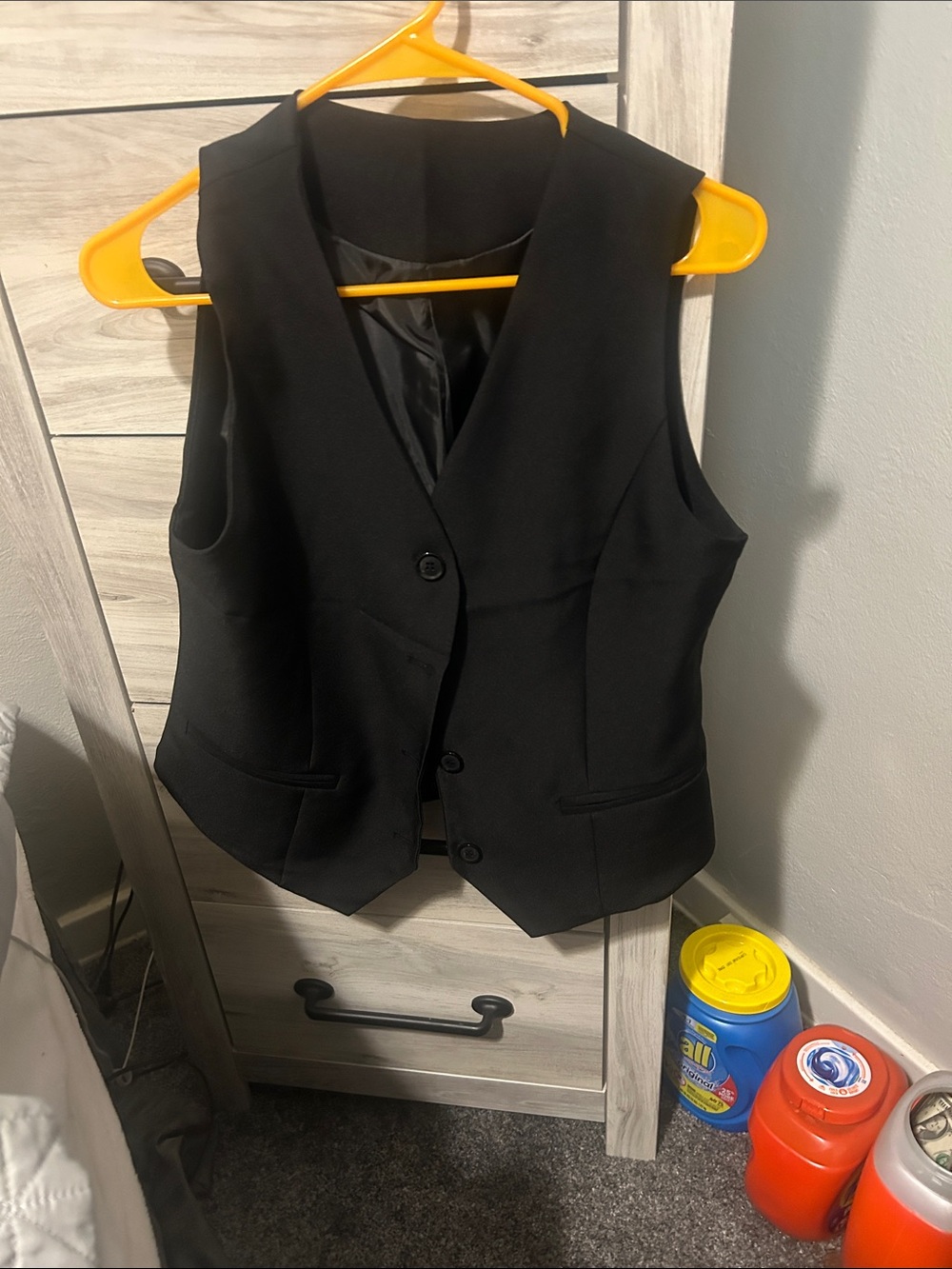 Women's Black Tailored Vest Jacket - Classic Sleeveless Blazer